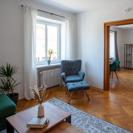 Bessa Homes 6 Personen 2 Schlafzimmer, 3 King Size, Betten, Balkon, Kueche Haag in Oberbayern Экстерьер фото
