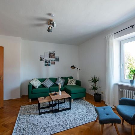 Bessa Homes 6 Personen 2 Schlafzimmer, 3 King Size, Betten, Balkon, Kueche Haag in Oberbayern Экстерьер фото